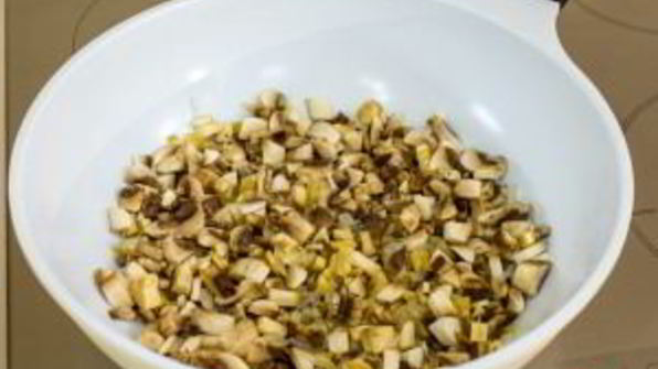 судак с грибами и сливками