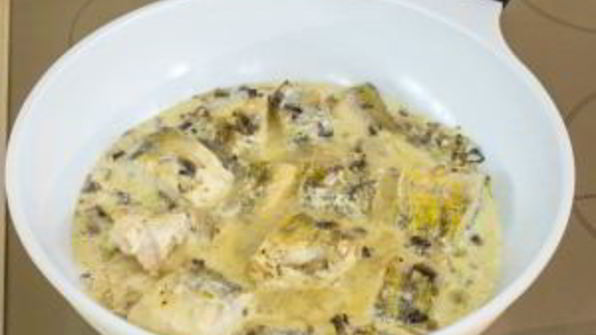 судак с грибами и сливками