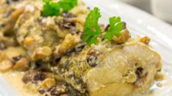 судак с грибами и сливками