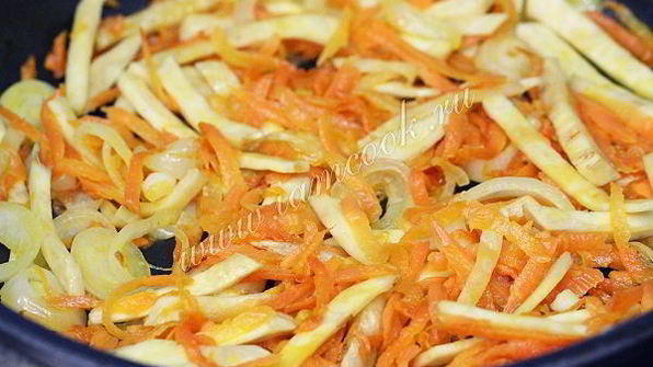 судак тушеный с овощами