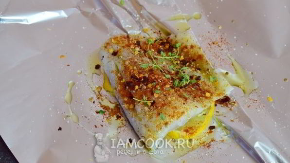 треска, запеченная по-гречески