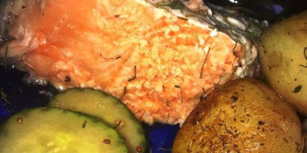 Рецепт запеченная форель в кефирном маринаде