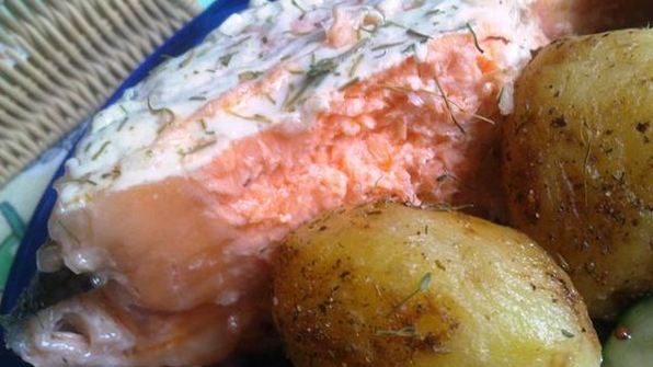 запеченная форель в кефирном маринаде