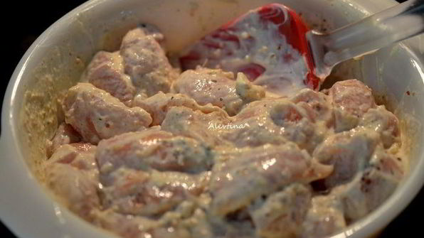 куриный шашлык, маринованный в йогурте