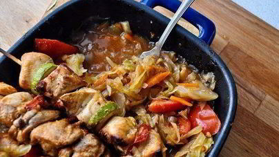 Куриный шашлык с гарниром в духовке