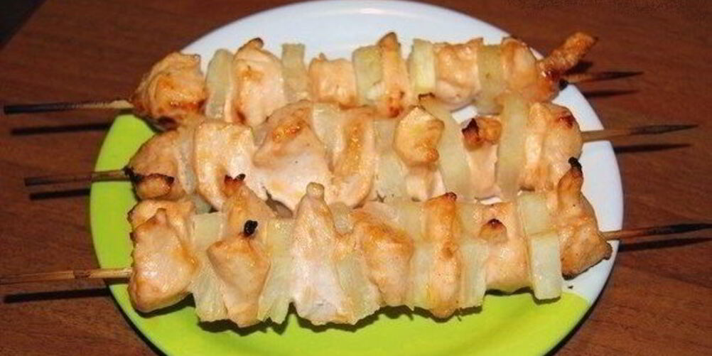Рецепт куриные шашлычки с ананасами в духовке