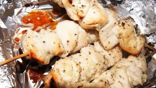 куриные шашлычки в ананасовом маринаде