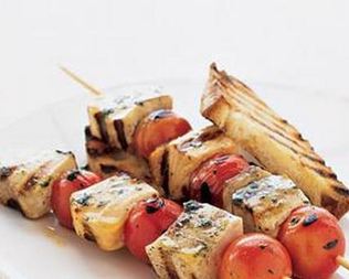 Рыбный шашлык с помидорами черри