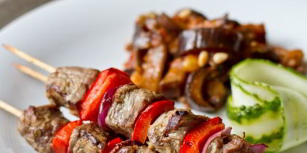Рецепт шашлычки из говядины со сладким перцем в имбирном маринаде
