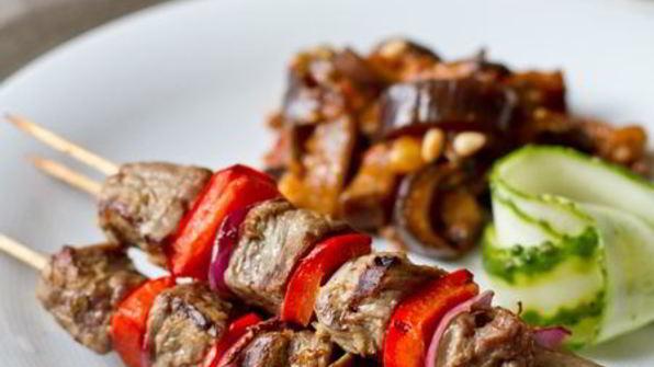 шашлычки из говядины со сладким перцем в имбирном маринаде