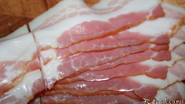 шашлычки из свиного карбонада в беконе