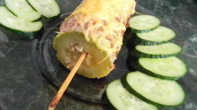 Шашлычки — кабачки с фаршем