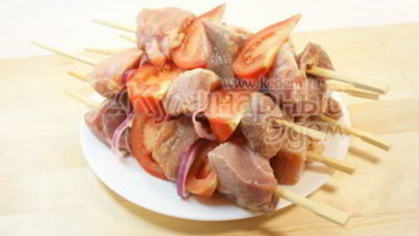 шашлычки с помидорками в лимонном маринаде