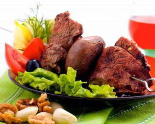 Шашлык из баранины с бараньей почкой по-карски