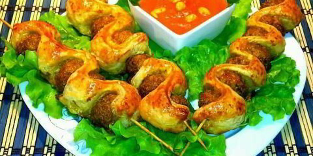 Рецепт шашлык из фарша со слоеным тестом