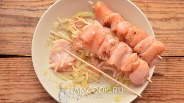 шашлык из курицы в мультиварке