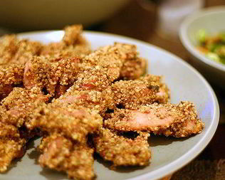 Шашлык из курицы в панировке из приправы Дукка