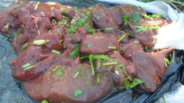 шашлык из печени индейки с шампиньонами