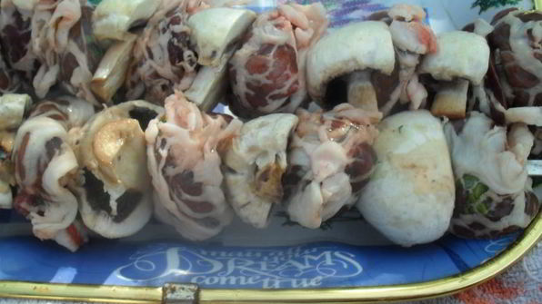 шашлык из печени индейки с шампиньонами