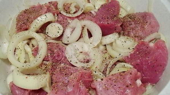 шашлык из свинины с луком