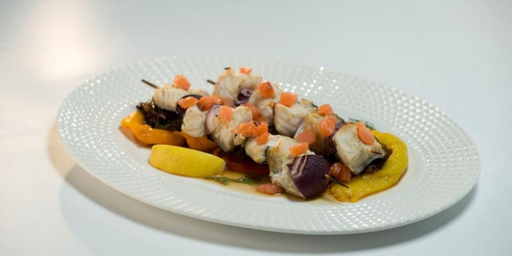 Рецепт шашлык из зубатки с луковым конфитюром