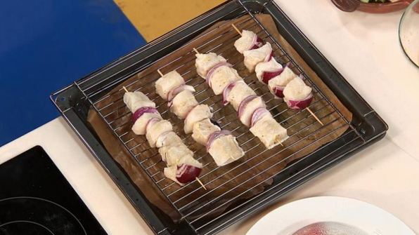 шашлык из зубатки с луковым конфитюром