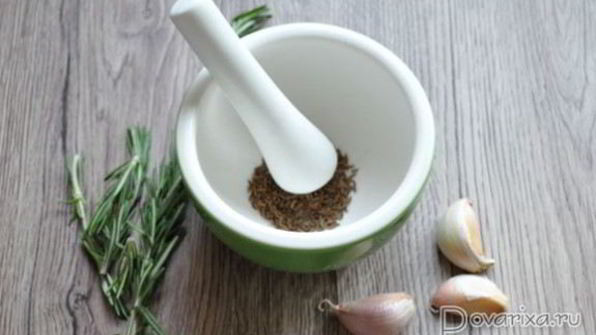 шашлык, маринованный в квасе со специями