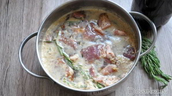 шашлык, маринованный в квасе со специями