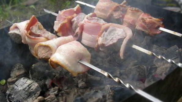 шашлык в беконе