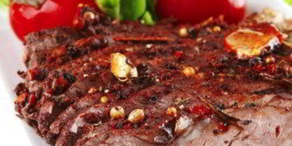 Рецепт ароматные говяжьи стейки с чесноком и перцем чипотле