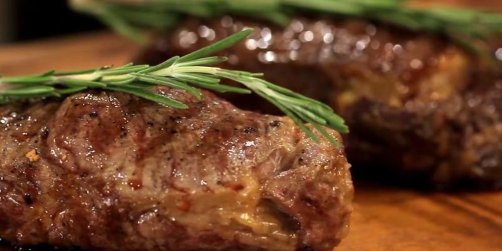 Рецепт стейк из говядины на сковороде
