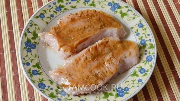 стейк из индейки на сковороде