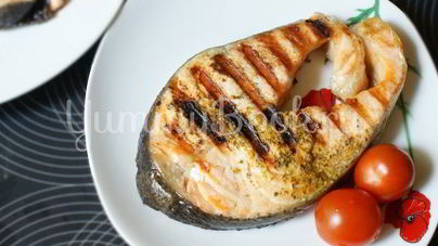 Стейк из семги на гриле