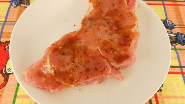 стейк из свинины с сыром в микроволновке