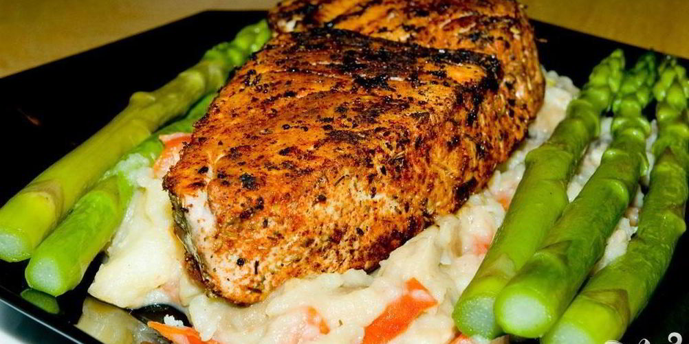 Рецепт стейк из тунца со спаржей