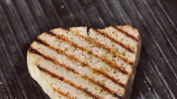 стейк из тунца