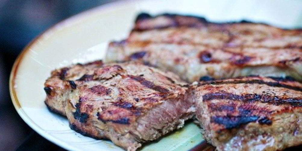 Рецепт стейк, маринованный в луковом соке