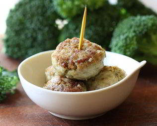 Говяжьи тефтели с брокколи