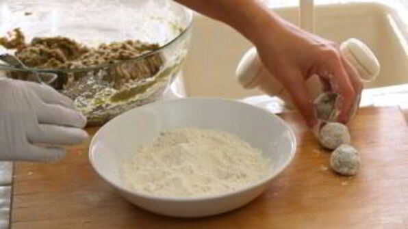 говяжьи тефтели с брокколи