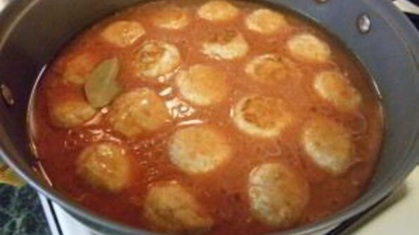 куриные тефтели с подливкой