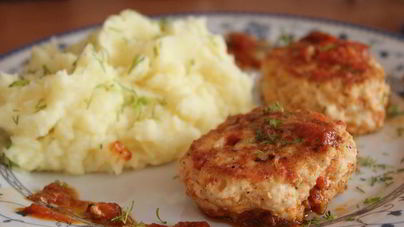 Куриные тефтели в томатном соусе