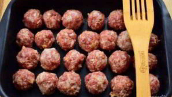 мясные тефтели ностальгия с рисом в томатном соусе