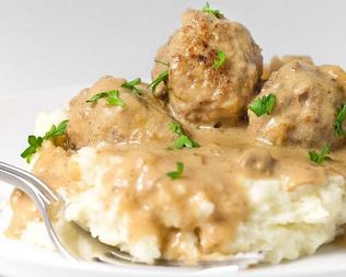 Мясные тефтели со сливочной подливкой