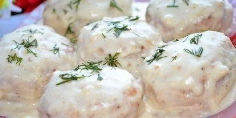 Рецепт нежные мясные тефтели в белом соусе