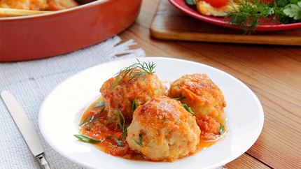 Рыбные тефтели в томатном соусе