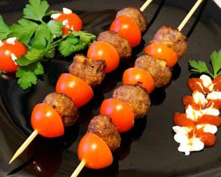 Шашлычки из тефтелек