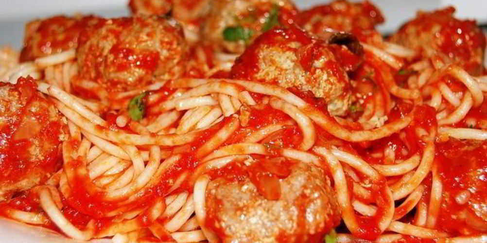 Рецепт спагетти с паровыми тефтельками под томатным соусом