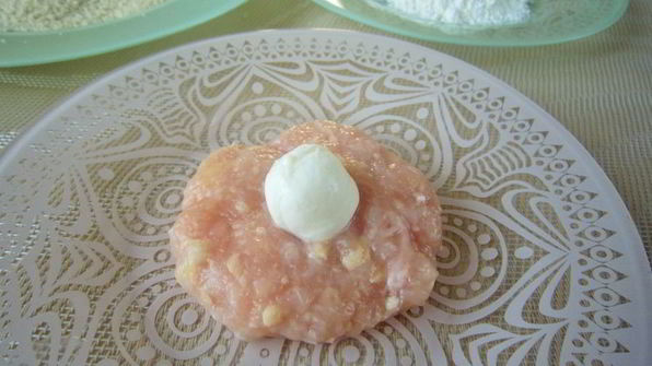 тефтели из курятины с моцареллой