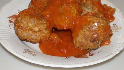 Тефтели по-домашнему в томатном соке