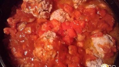 Тефтели по грибным соусом